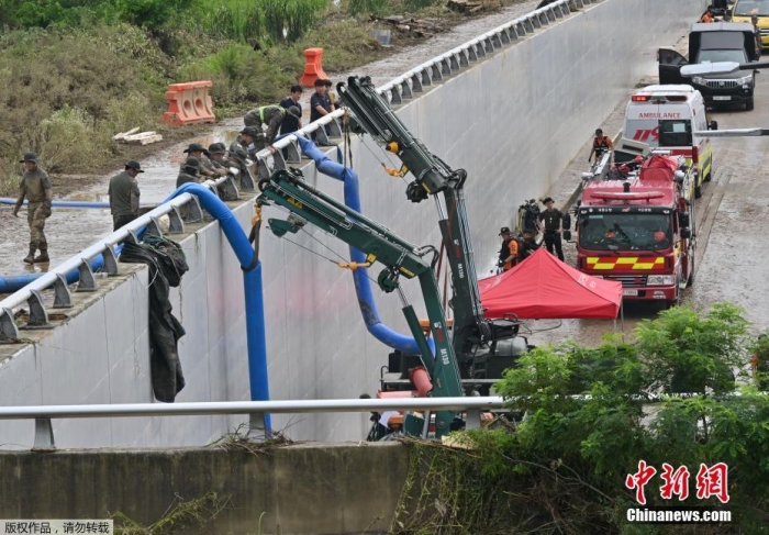 强降雨致韩国15市道临时疏散民众1.6万余人(图2)