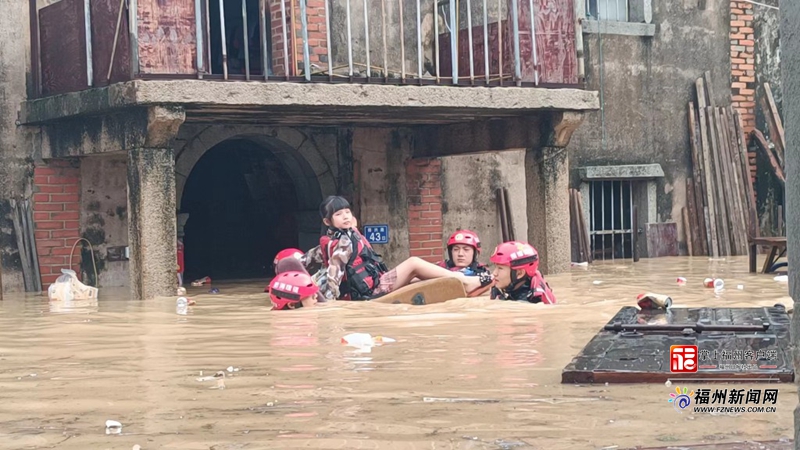 台风“海葵”过境 福州消防接处警103起(图3)