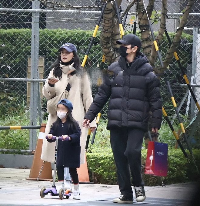 高圆圆怀孕了！曝赵又廷高圆圆女儿神似高圆圆！神似妈妈(图11)