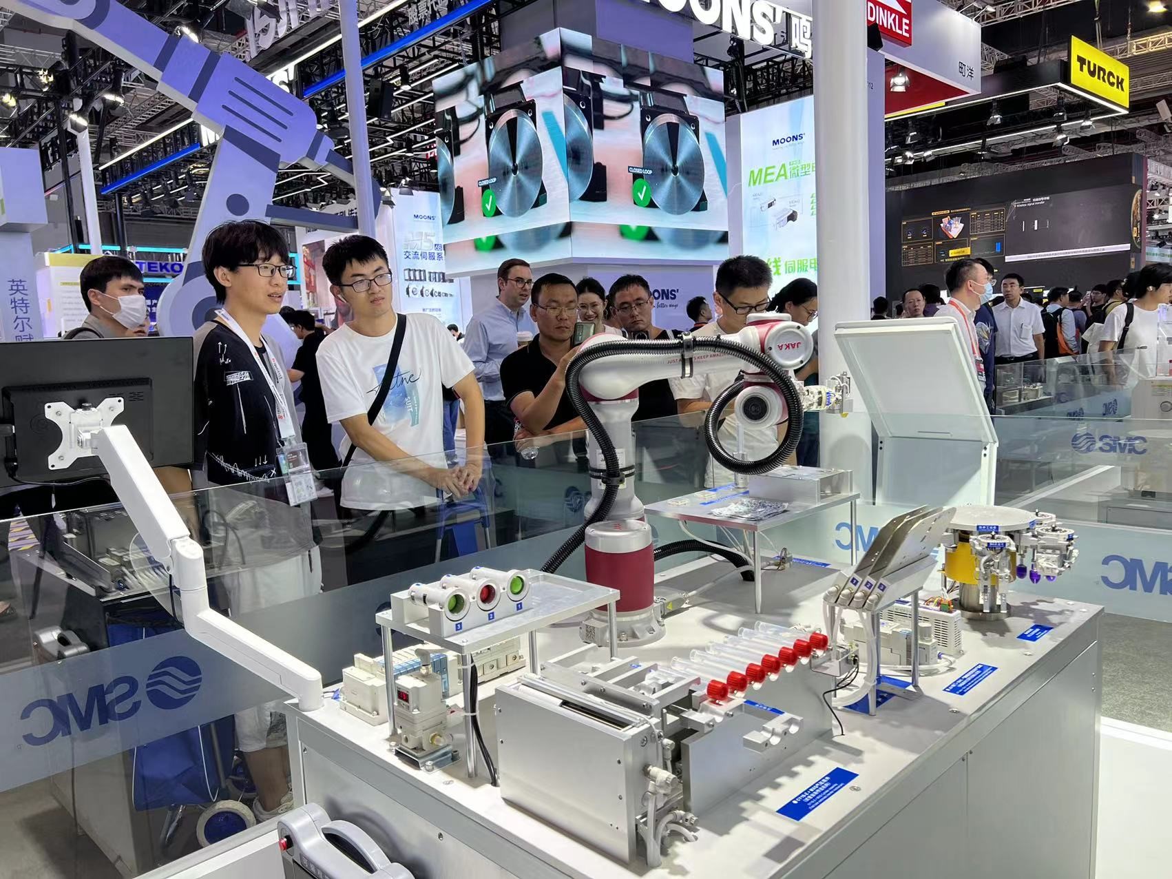第23届中国国际工业博览会开幕罗克韦尔自动化携数智低碳解决方案亮相