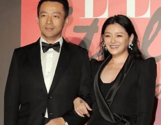 汪小菲与大S离婚后首发离婚协议经纪人不道歉(图4)