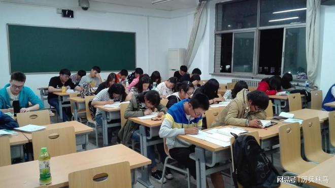 大一学生芋泥上了大学就轻松了，这么说……