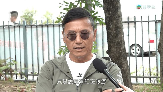 周海媚曾与吕良伟相恋，如今离世，终年57岁！(图24)