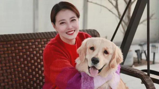 周海媚曾与吕良伟相恋，如今离世，终年57岁！(图29)