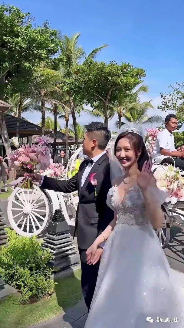 29岁TVB力捧小花何依婷与圈外男友巴厘岛结婚(图13)