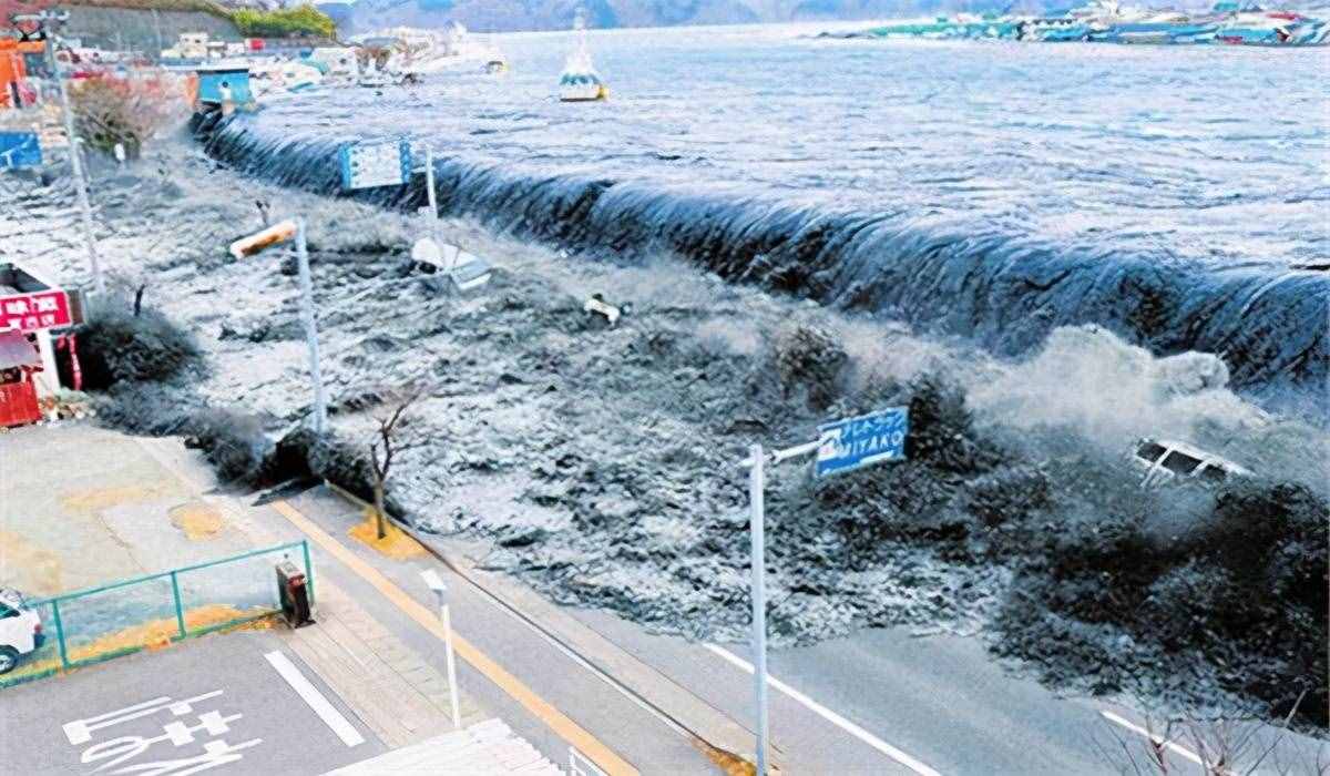 韩媒：韩时隔31年再遇海啸引发海啸(图1)