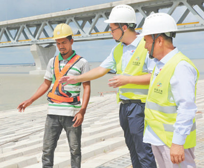 孟加拉国帕德玛大桥河道整治工程生机盎然(图1)