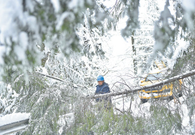 南方地区大范围降雪多地积极应对低温雨雪天气(图3)