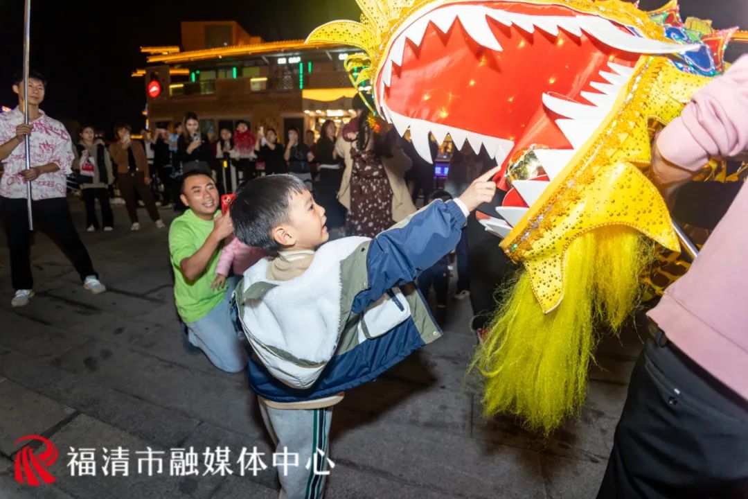 从福清利桥古街传来消息！灯会、舞龙、游船……(图29)