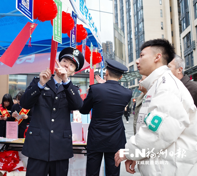 【网络中国节·元宵】福州城乡居民欢度元宵：灯彩映街巷 福韵绕闽都(图6)