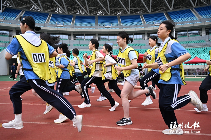 福州五城区体育中考开考(图1)