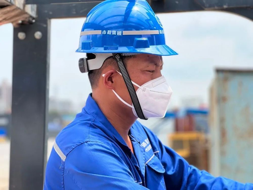 北京高温持续，西潞安置房项目施工现场开启防暑模式，保障工人身体健康(图2)
