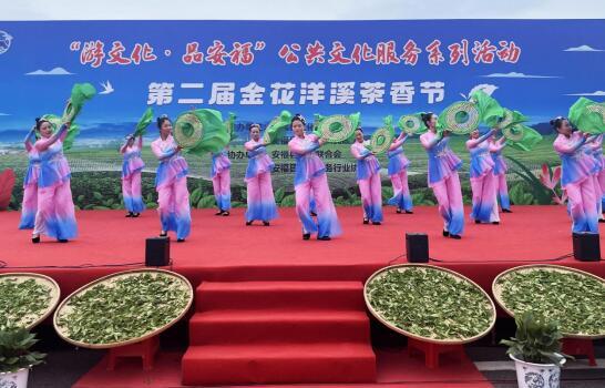 西藏嘎拉村：民族团结促发展，文旅产业助兴旺